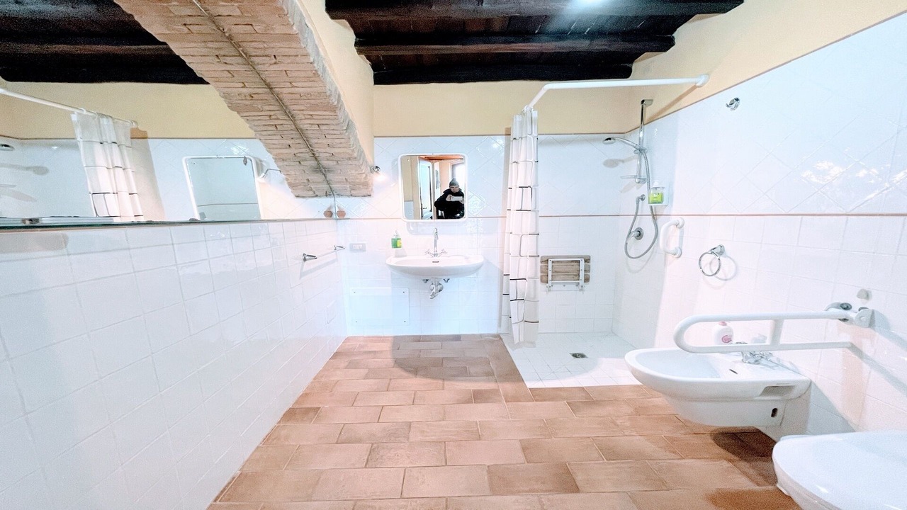 Photo of Bathroom in Poreta
