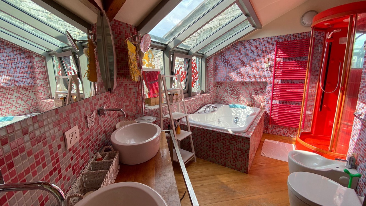 Photo of Bathroom in Suna