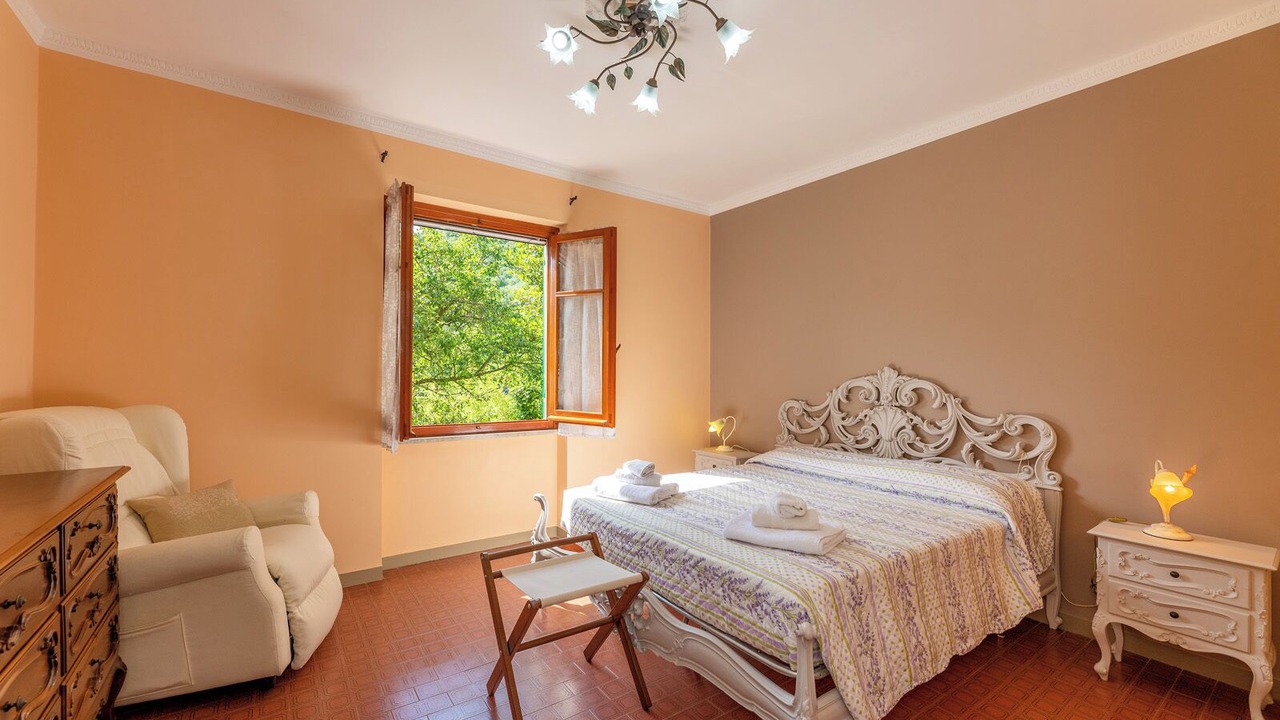 Photo of Bedroom in Calice Ligure