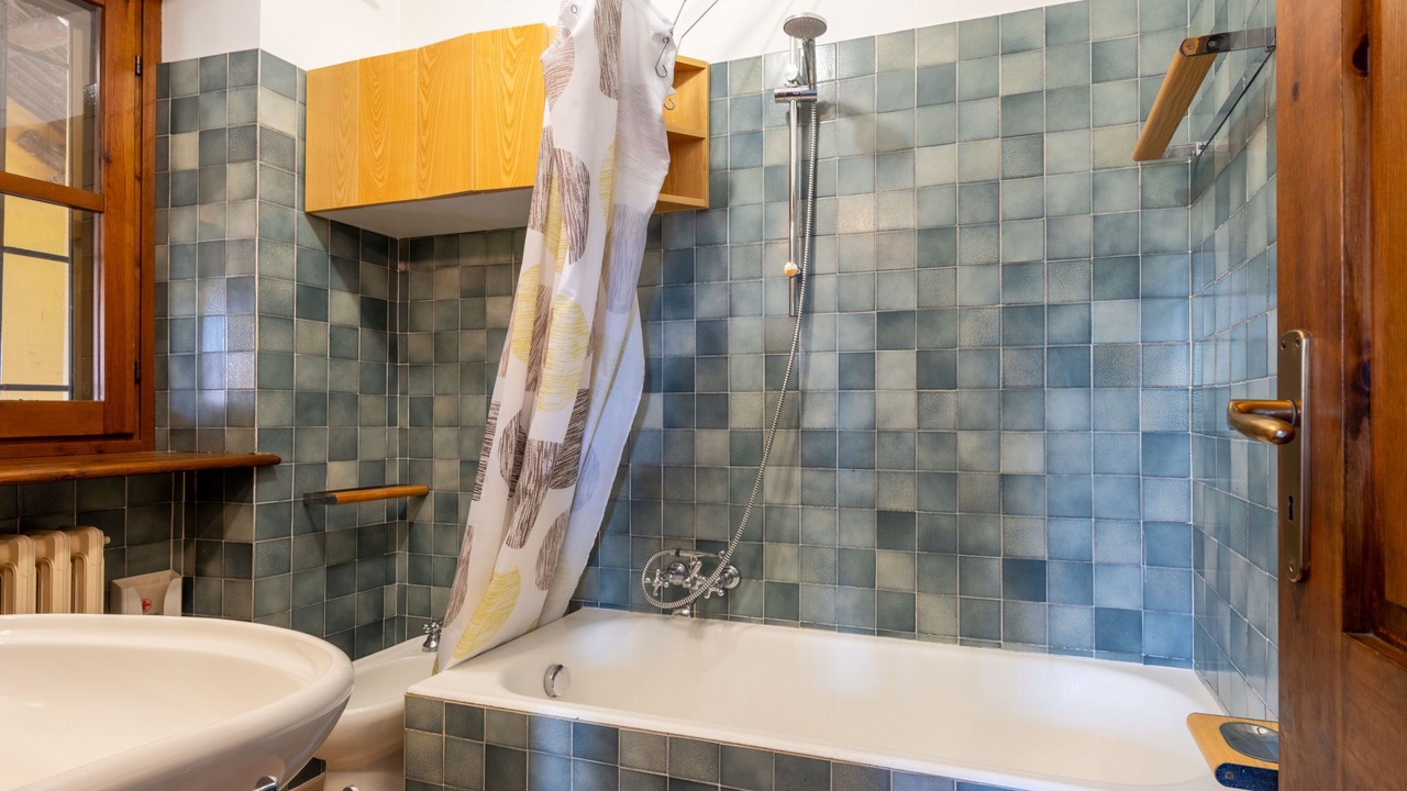 Photo of Bathroom in Asti