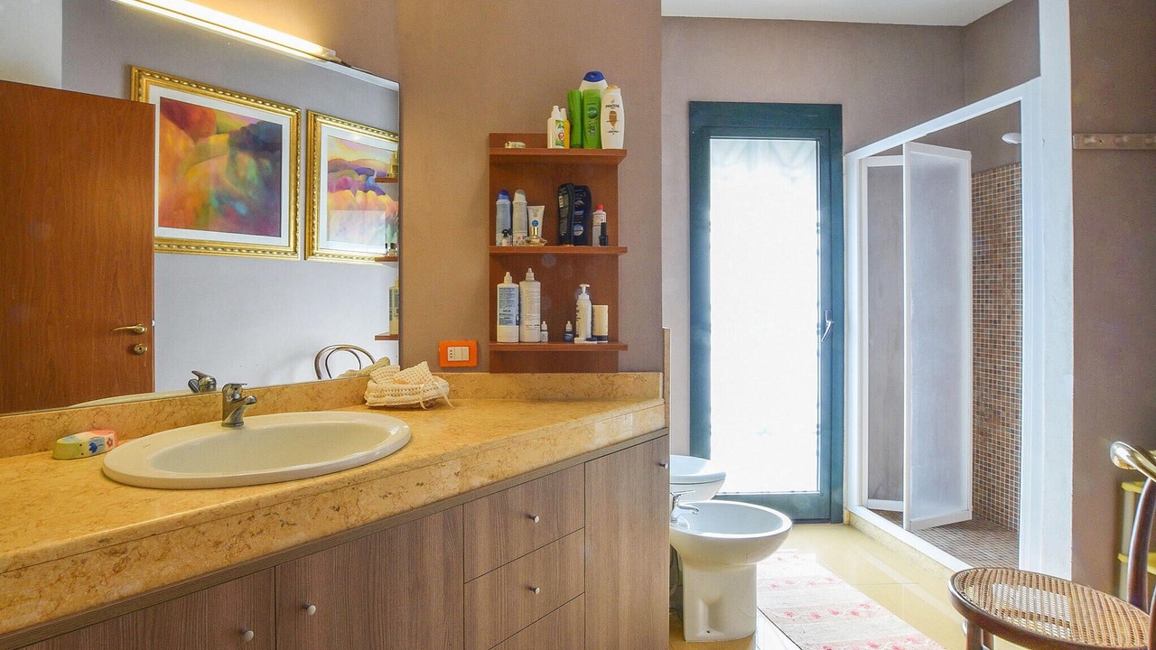 Photo of Bathroom in Caucana-finaiti-casuzze-finaiti Nord