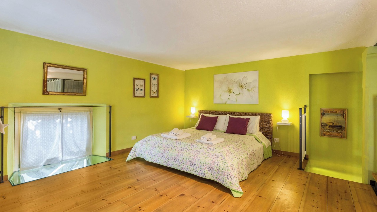 Photo of Bedroom in Como