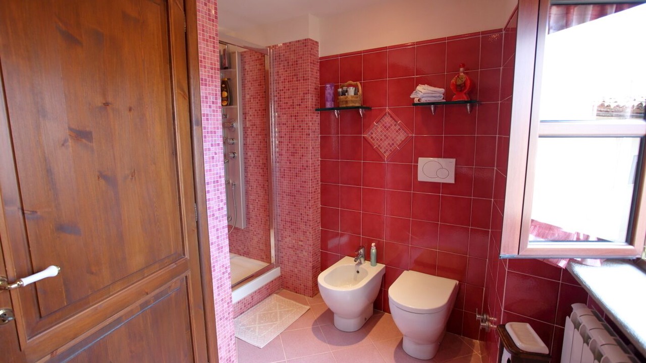 Photo of Bathroom in Casaleggio Boiro