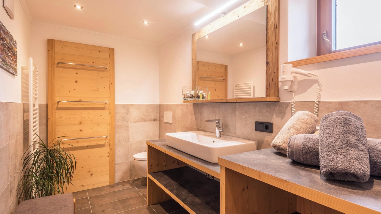 Photo of Bathroom in Albions