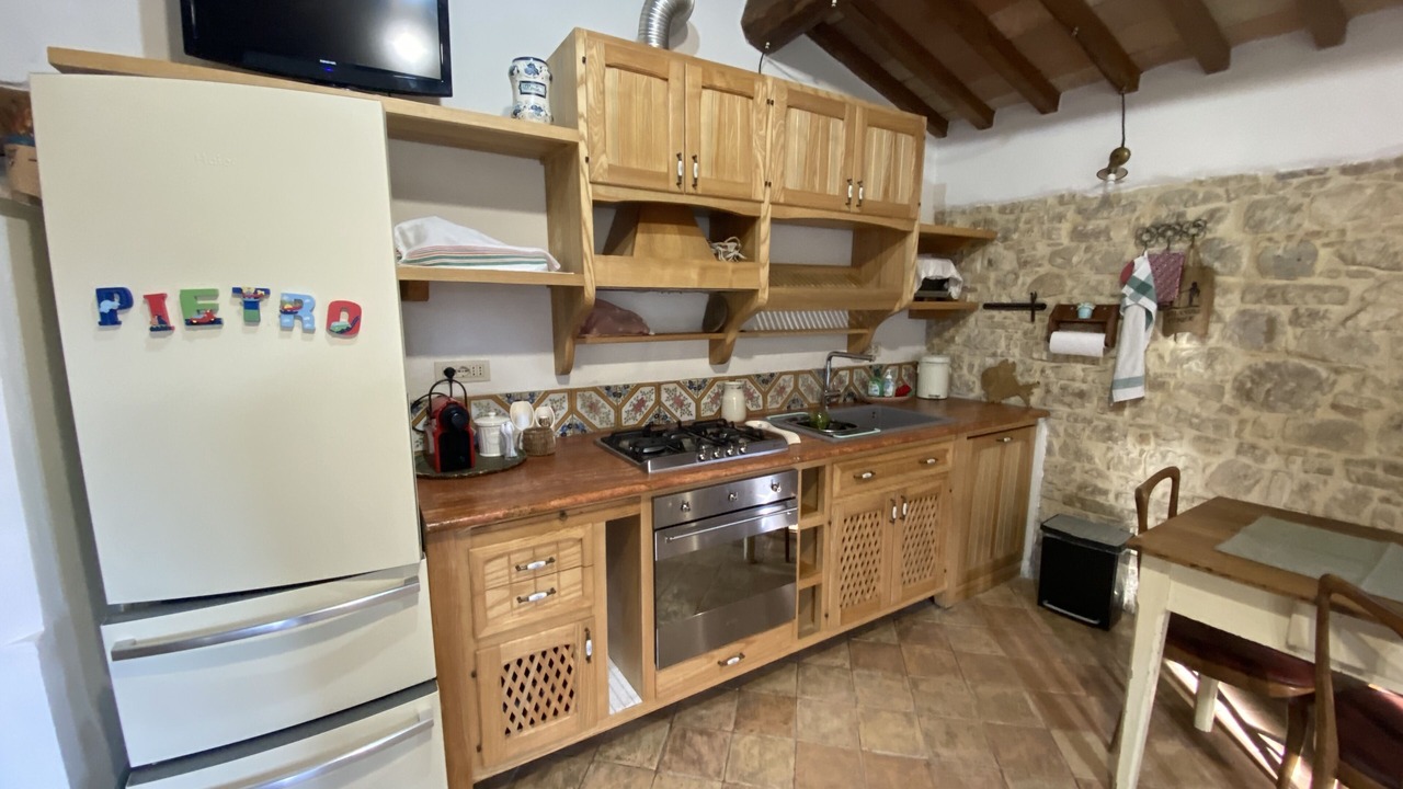 Photo of Kitchen in Collelungo