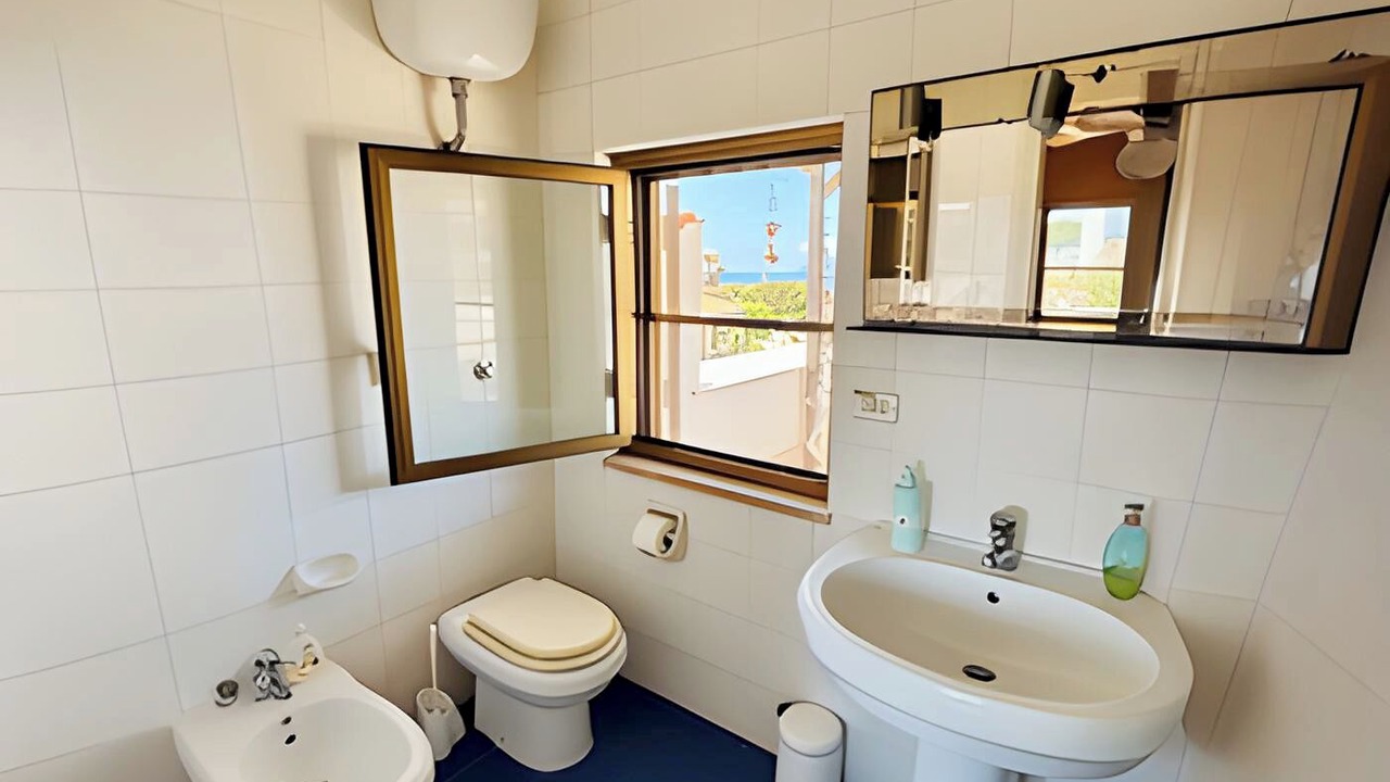 Photo of Bathroom in Latina Lido