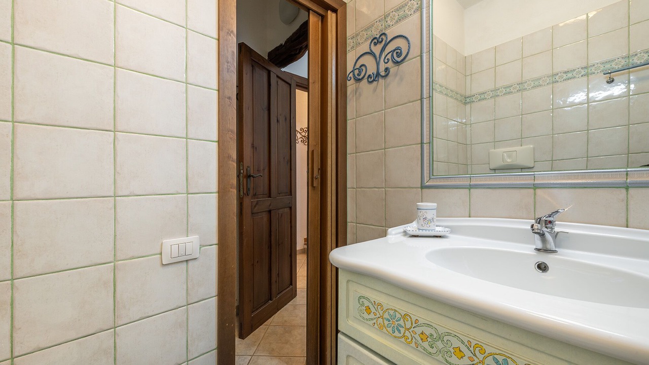 Photo of Bathroom in Notteri