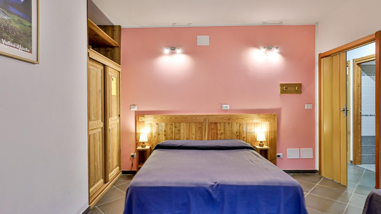 Photo of Bedroom in Antey-Saint-Andre