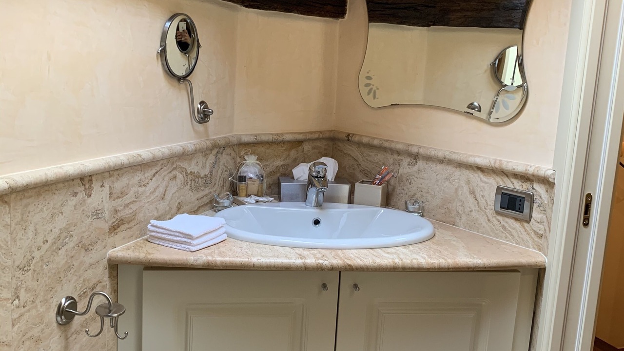 Photo of Bathroom in Chiari