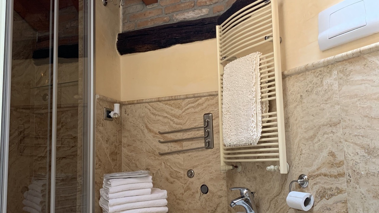 Photo of Bathroom in Chiari