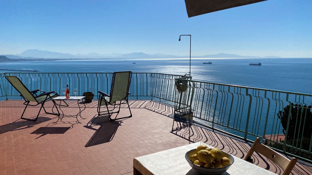 Photo of Patio Balcony in Raito