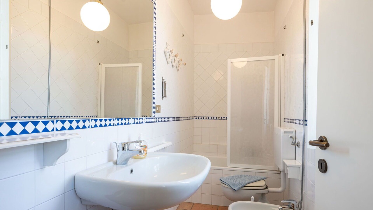 Photo of Bathroom in San Damiano dʼAsti