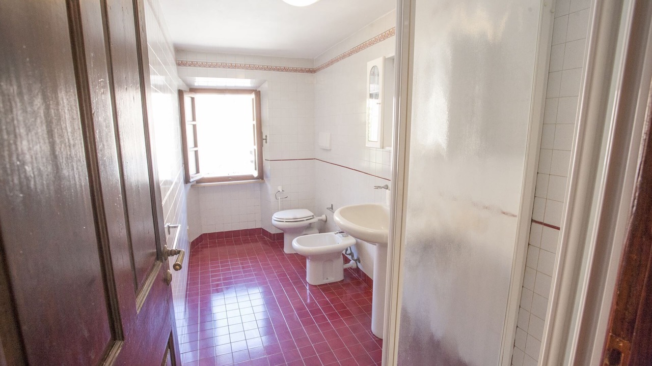 Photo of Bathroom in Portoferraio Old Town
