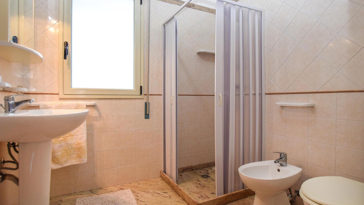 Photo of Bathroom in Caucana-finaiti-casuzze-finaiti Nord