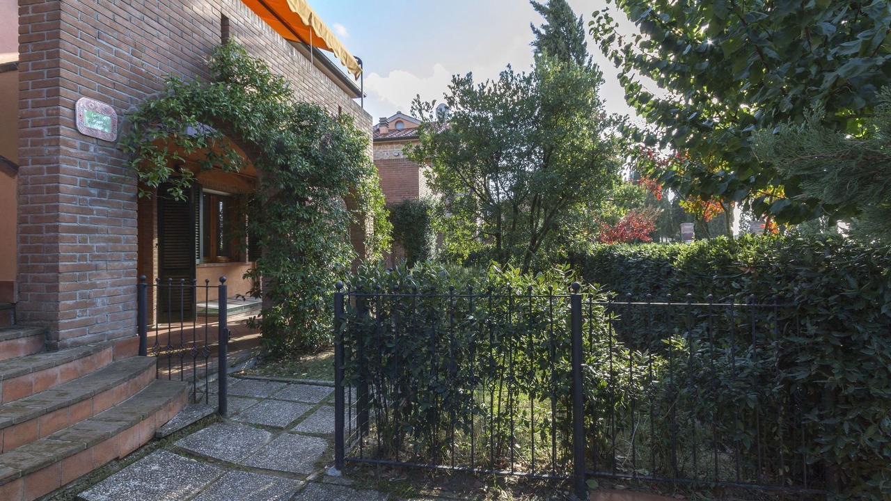 Photo of Outdoor in Sughera