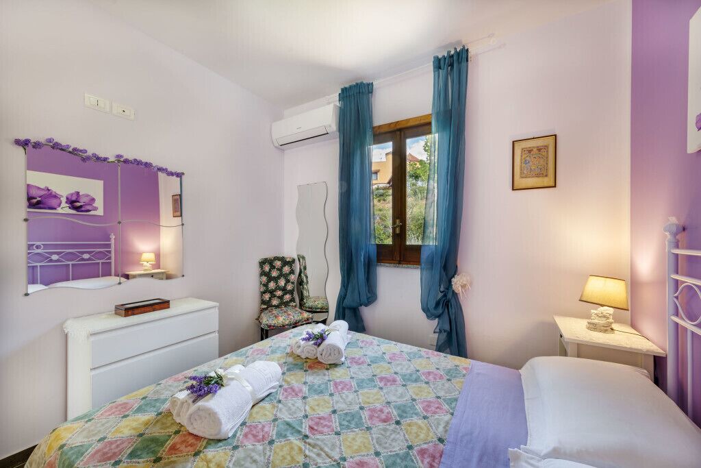 Photo of Bedroom in Laureana Cilento