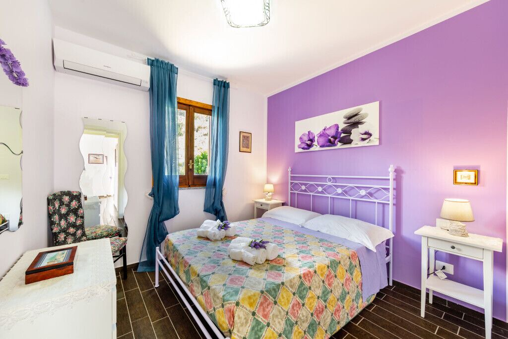 Photo of Bedroom in Laureana Cilento