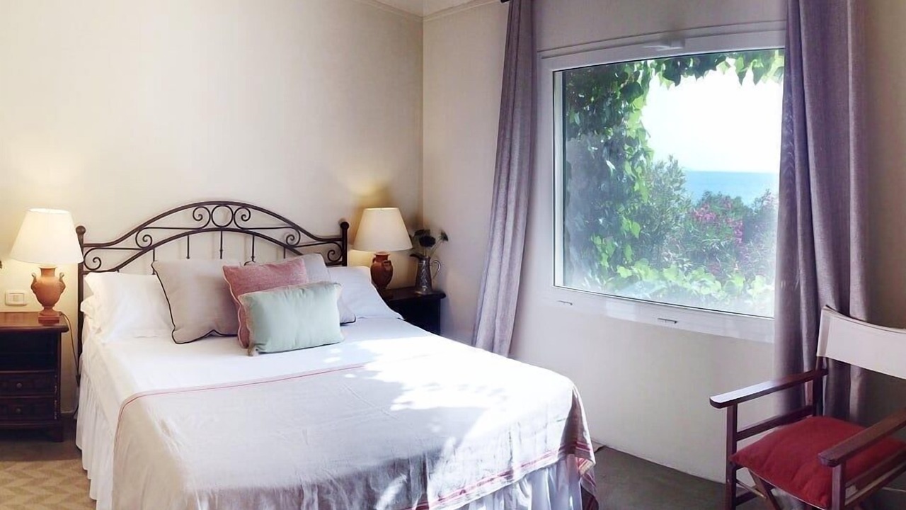 Photo of Bedroom in Talamone