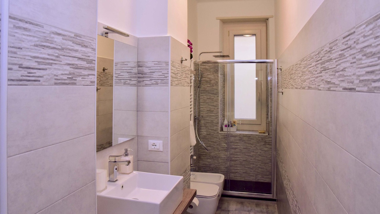 Photo of Bathroom in Historic Centre