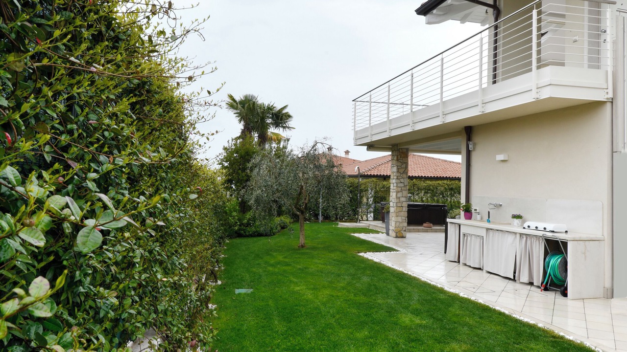 Photo of Outdoor in Montioni