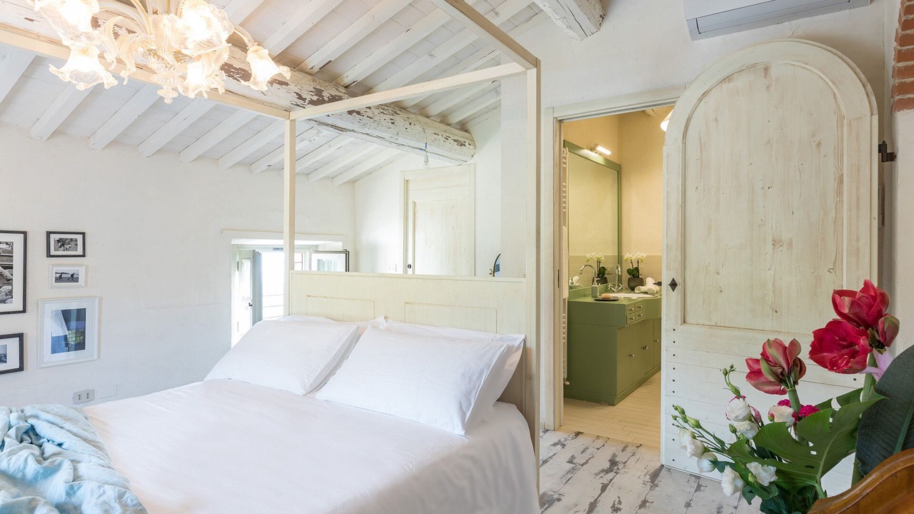 Photo of Bedroom in Arezzo
