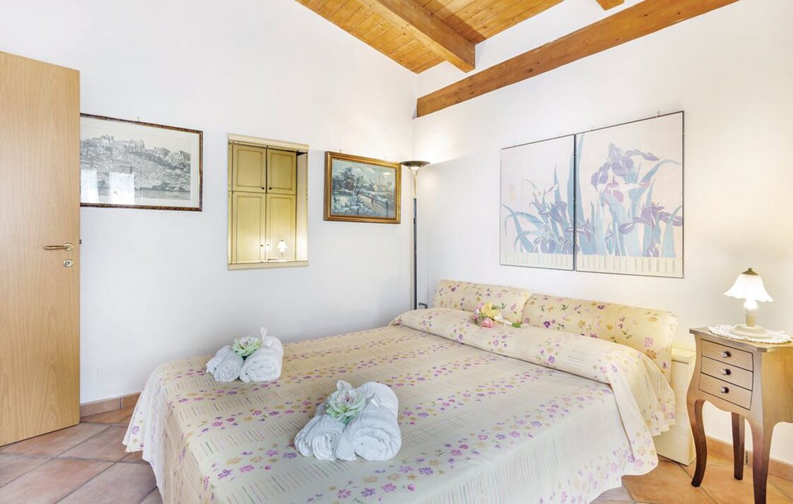 Photo of Bedroom in Laureana Cilento