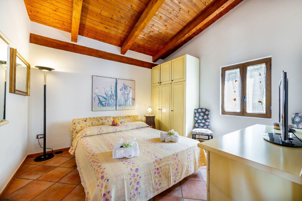 Photo of Bedroom in Laureana Cilento
