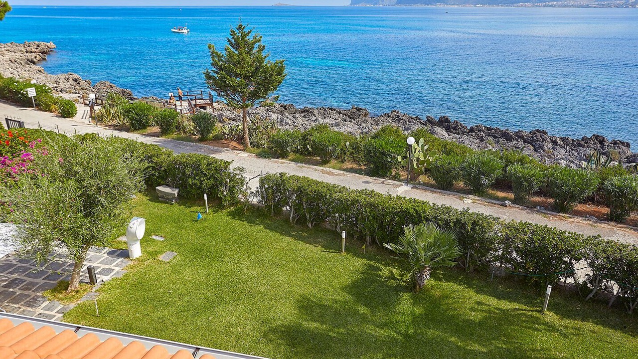 Photo of Outdoor in Carini