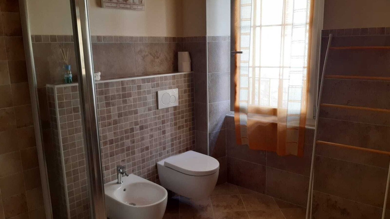 Photo of Bathroom in Corniglio