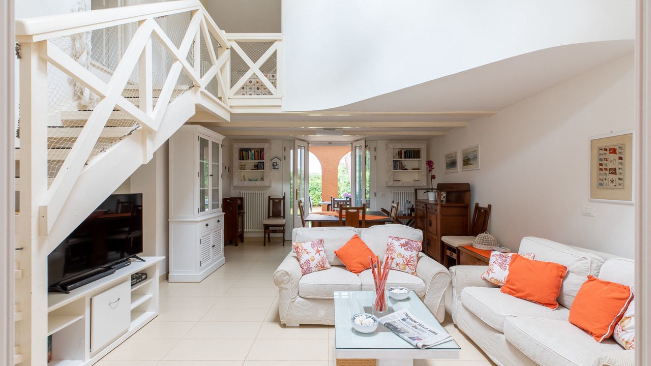 Photo of Livingroom in Latina Lido