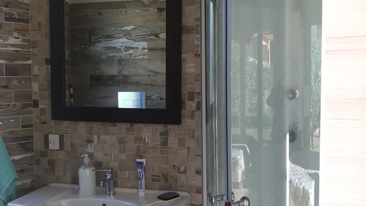 Photo of Bathroom in Eboli