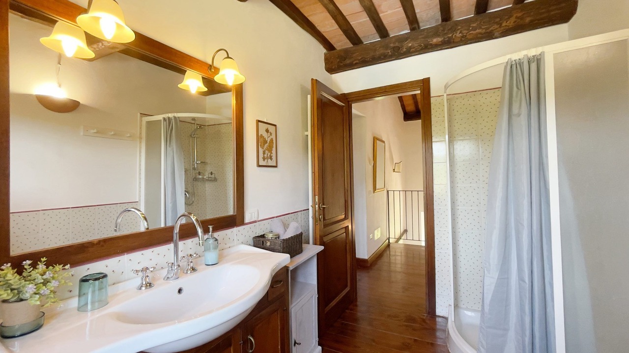 Photo of Bathroom in Camporgiano