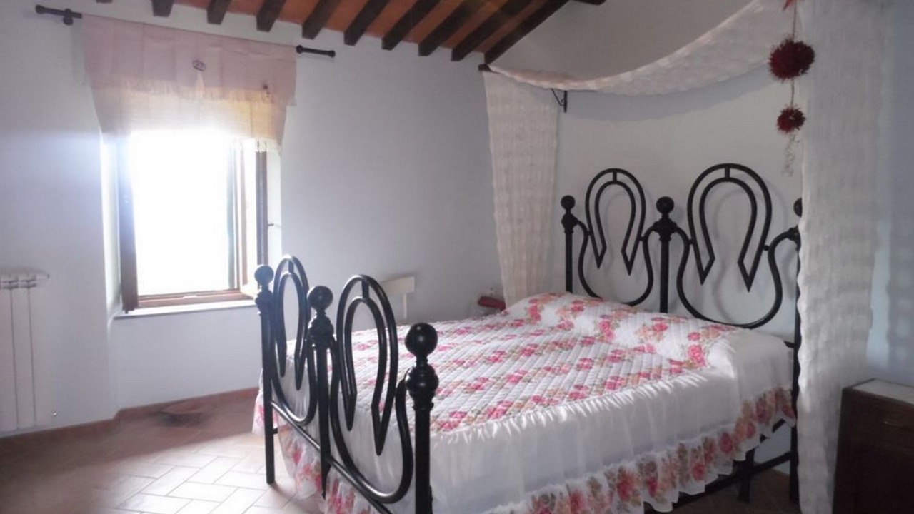 Photo of Bedroom in Castiglione di Garfagnana