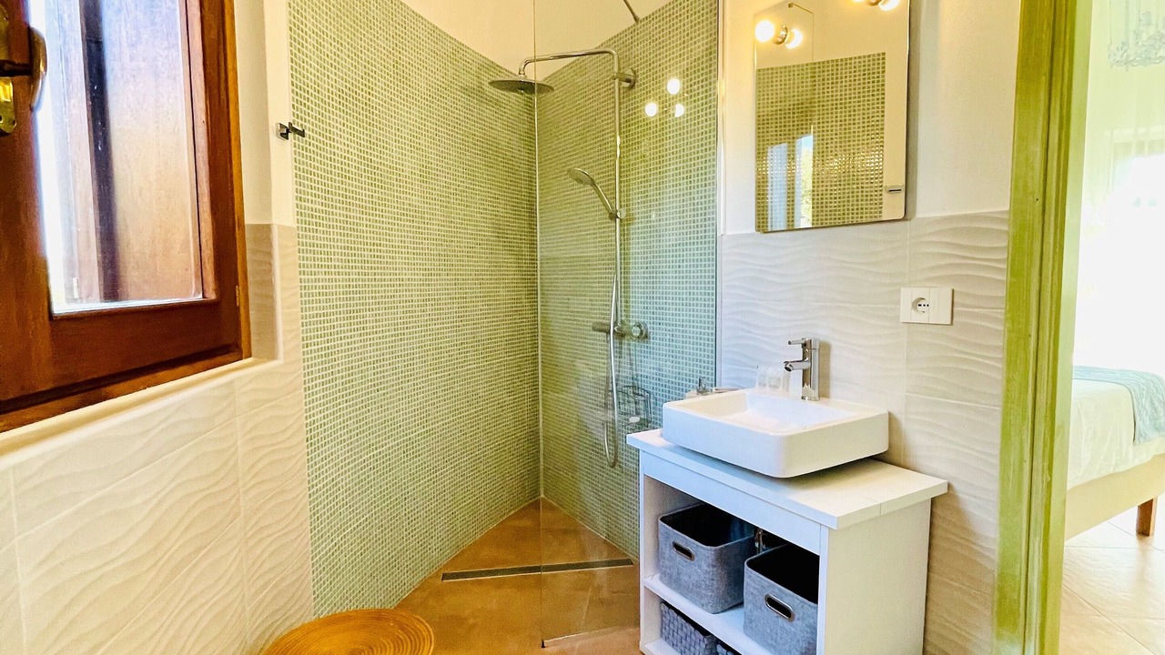 Photo of Bathroom in Terravecchia-Portoquadro