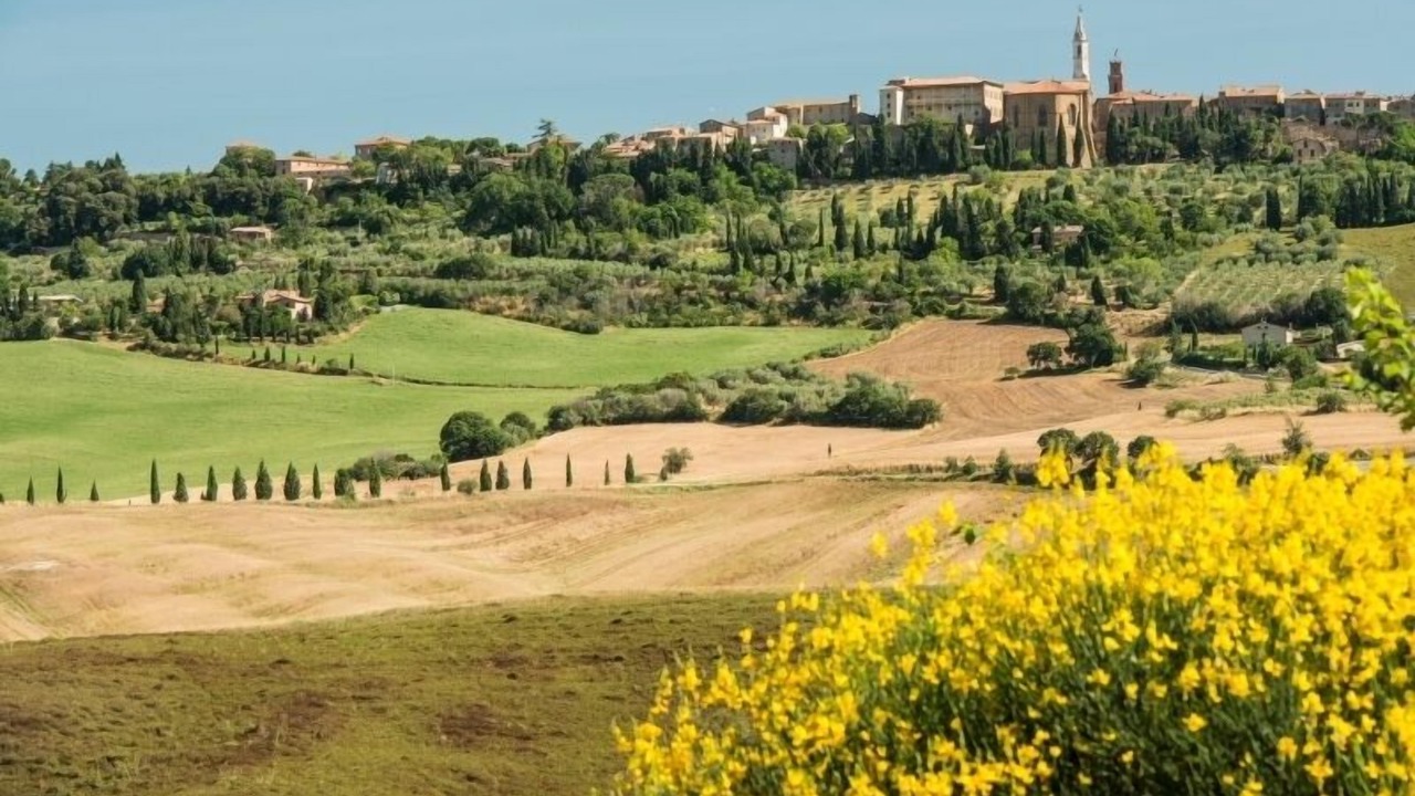 Photo of Others in Pienza