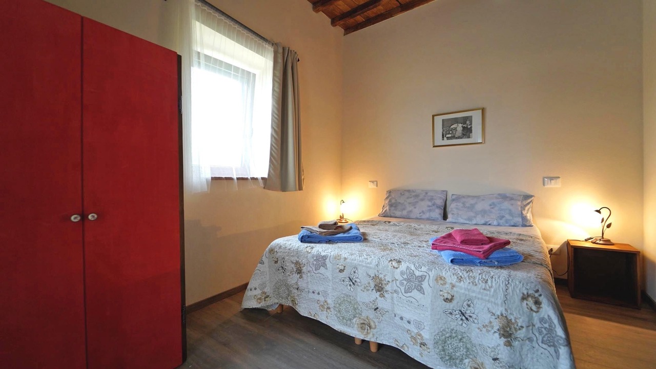 Photo of Bedroom in Pontremoli
