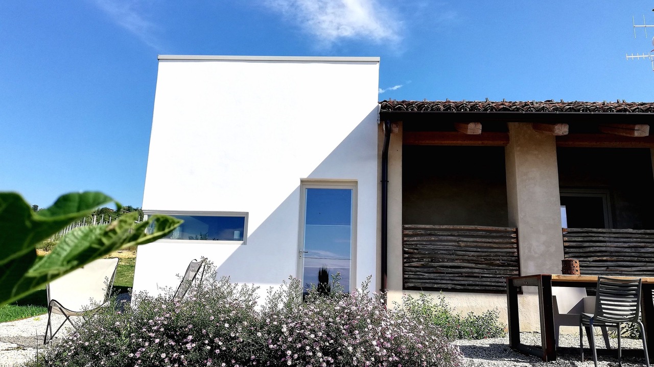Photo of Outdoor in Novello