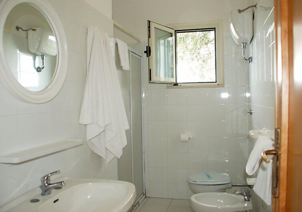 Photo of Bathroom in Defensola