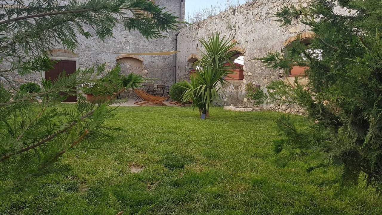 Photo of Outdoor in Naro