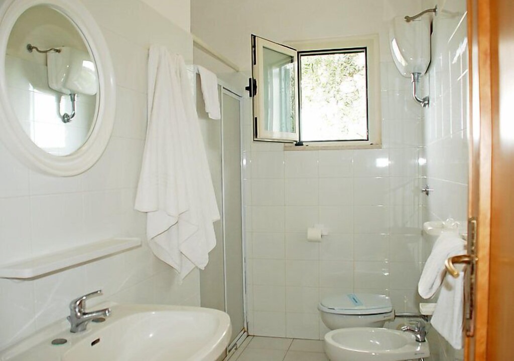 Photo of Bathroom in Defensola