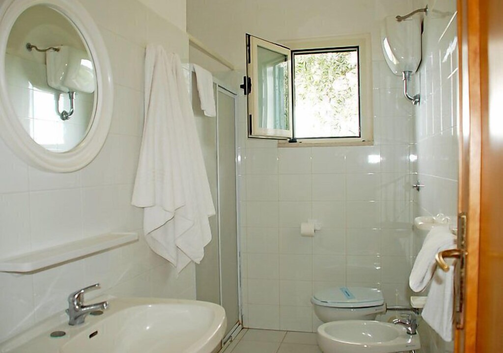 Photo of Bathroom in Defensola
