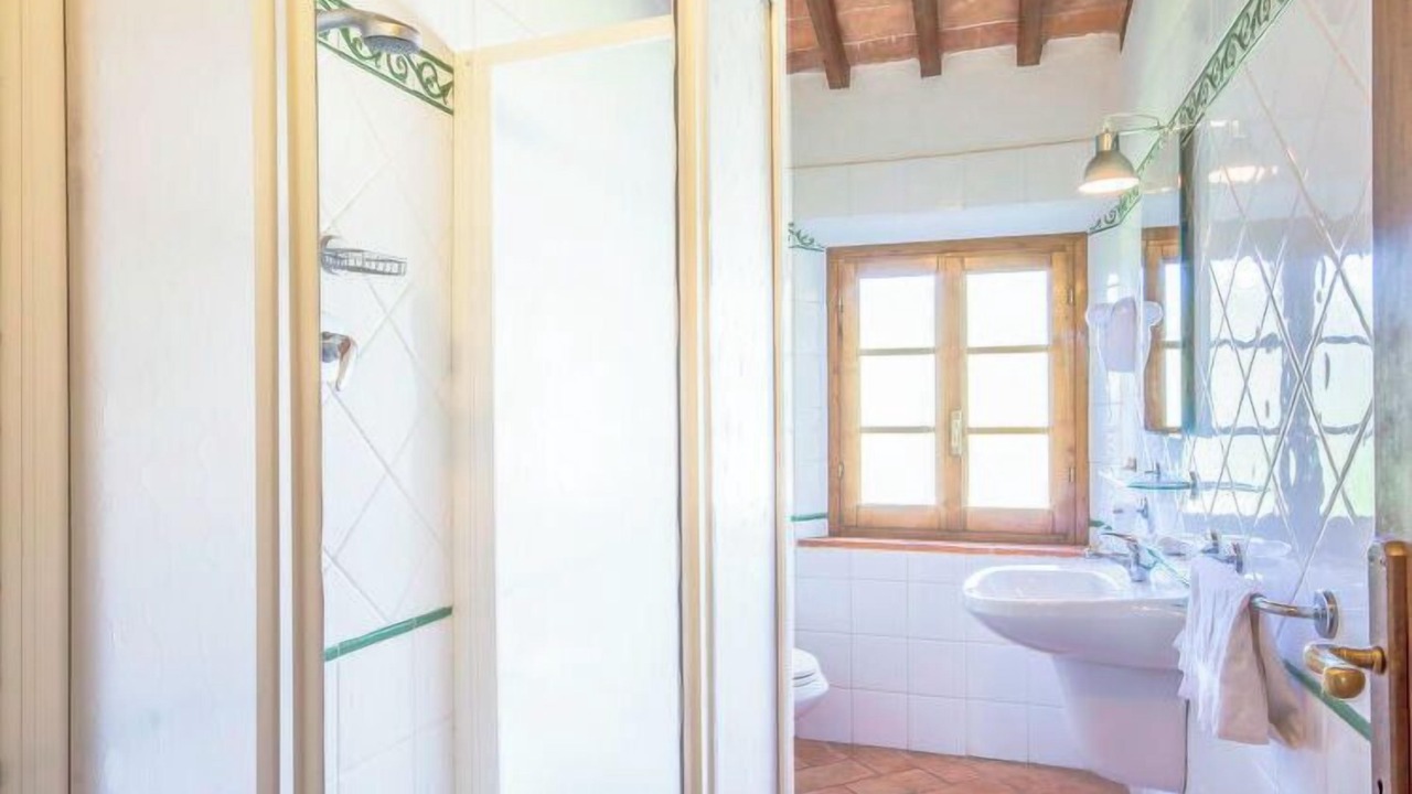 Photo of Bathroom in Capraia e Limite