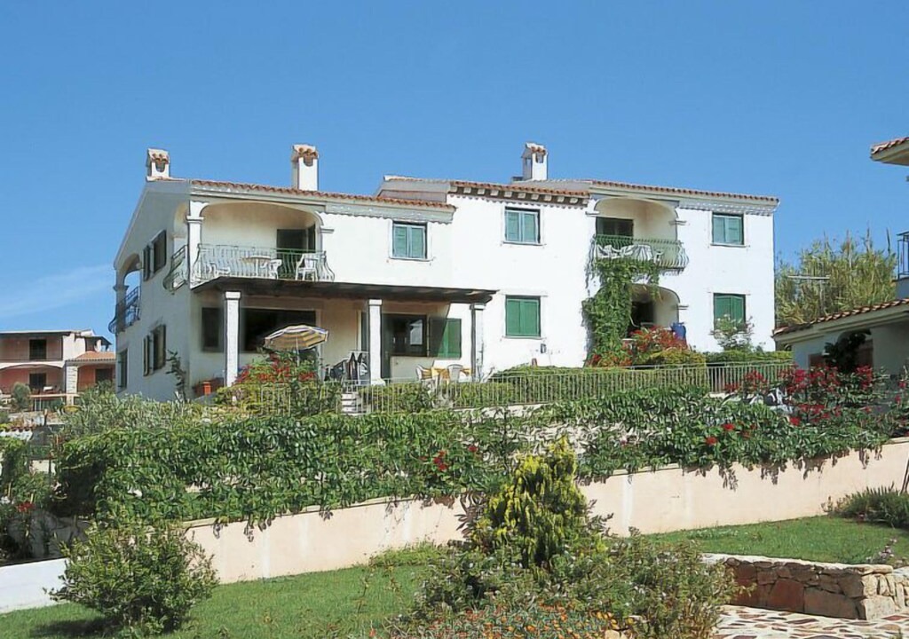 Photo of Buildings in Tanaunella