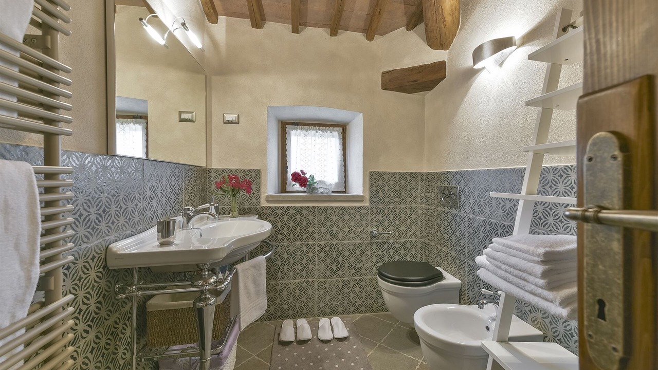 Photo of Bathroom in Gaiole in Chianti
