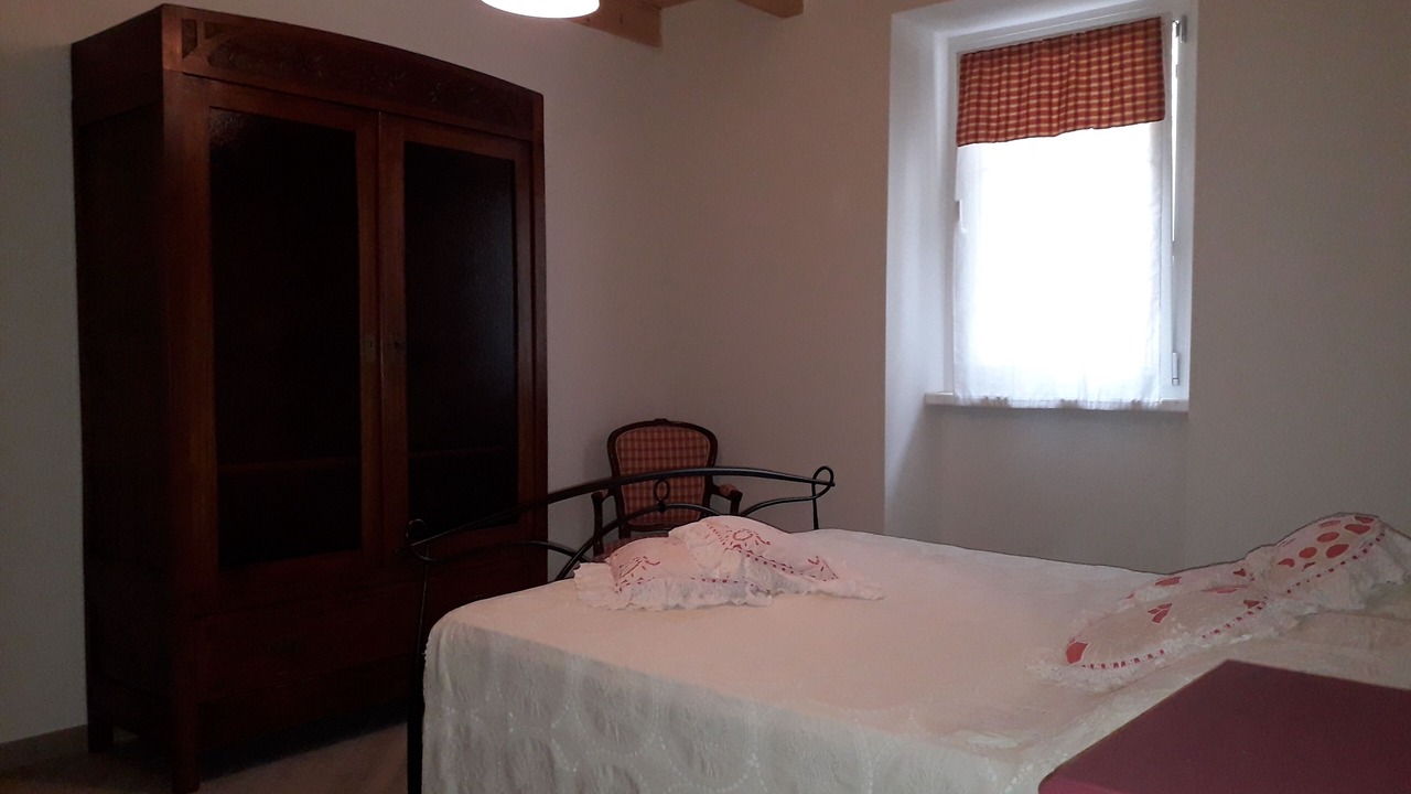Photo of Bedroom in Corniglio