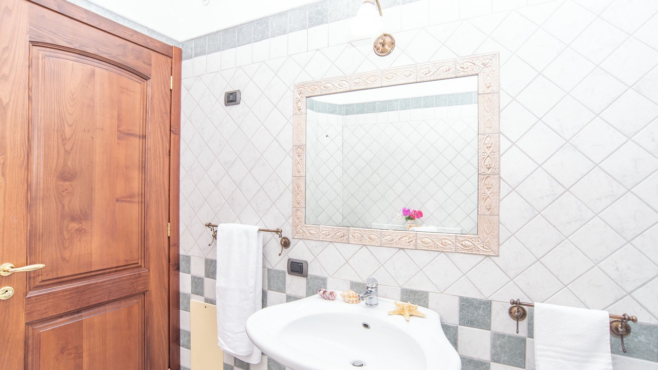Photo of Bathroom in Orosei