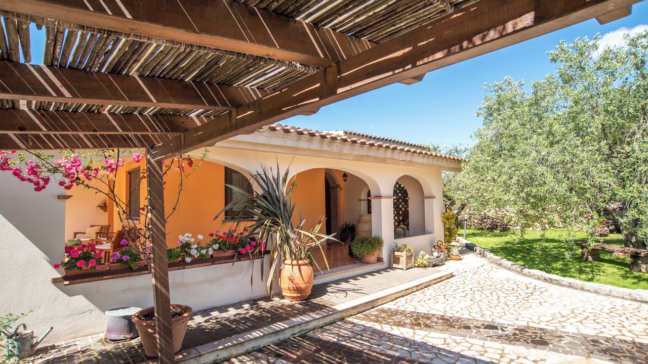 Photo of Patio Balcony in Orosei