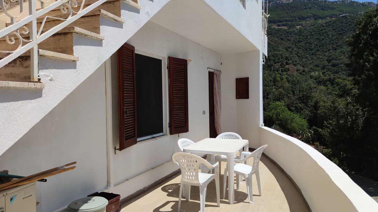 Photo of Outdoor in Triei