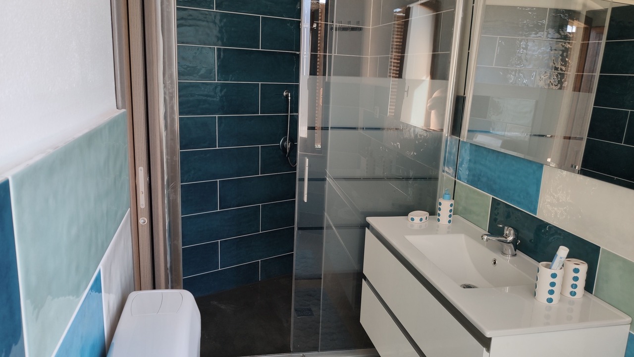 Photo of Bathroom in Triei