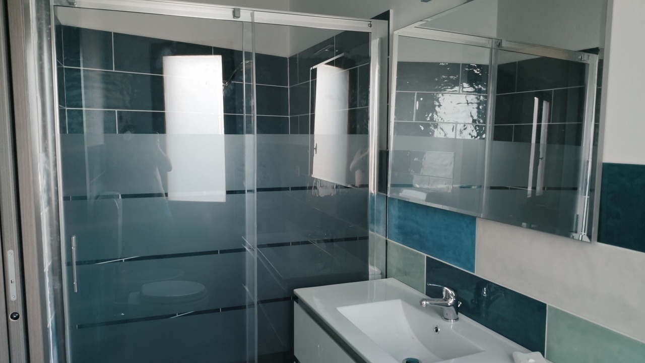 Photo of Bathroom in Triei